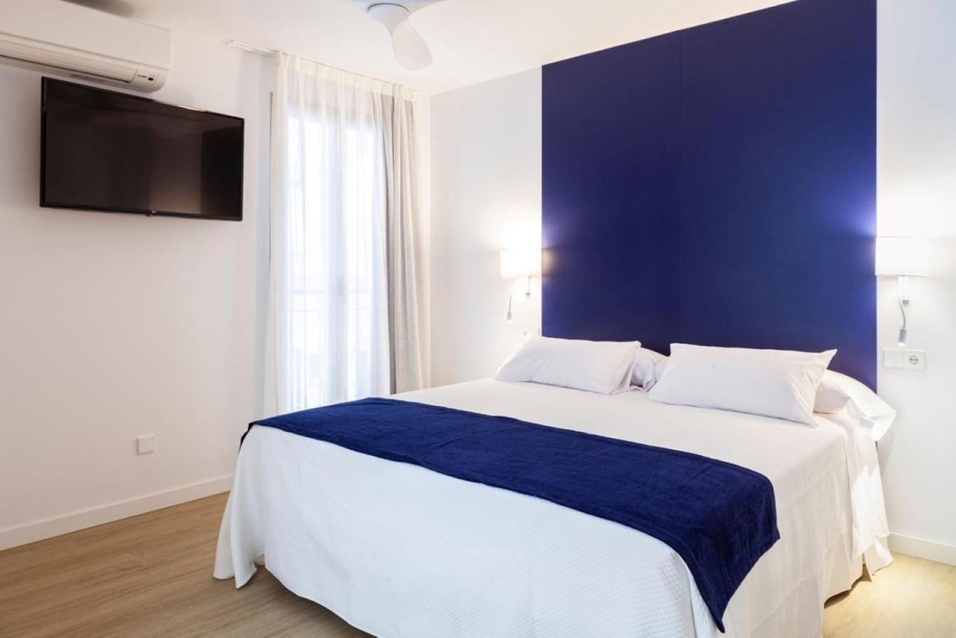 Apartamentos Mayal Con Piscina Benidorm Oda fotoğraf